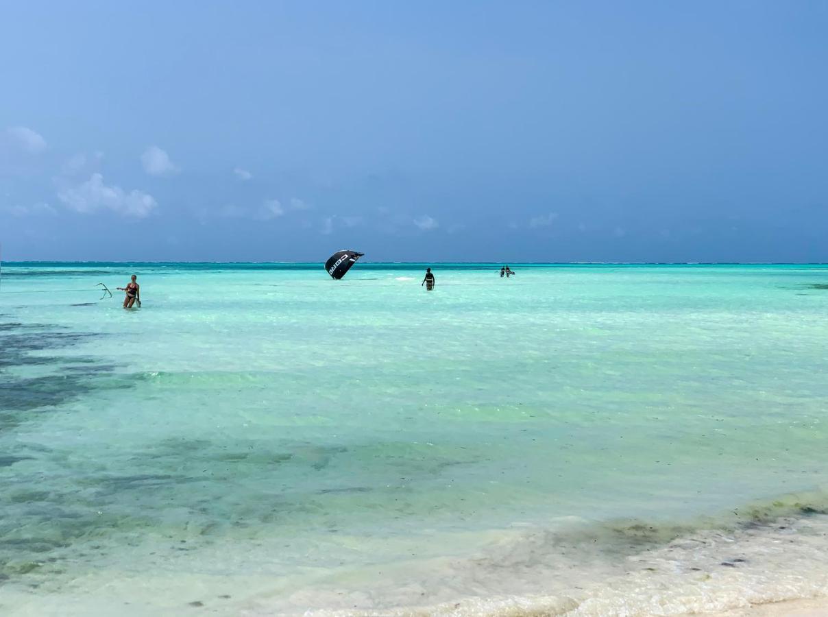 The African Paradise Beach Hotel Bwejuu Exteriör bild