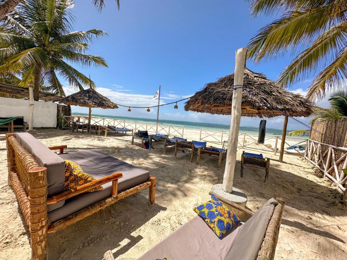 The African Paradise Beach Hotel Bwejuu Exteriör bild