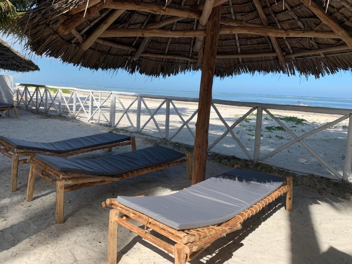 The African Paradise Beach Hotel Bwejuu Exteriör bild